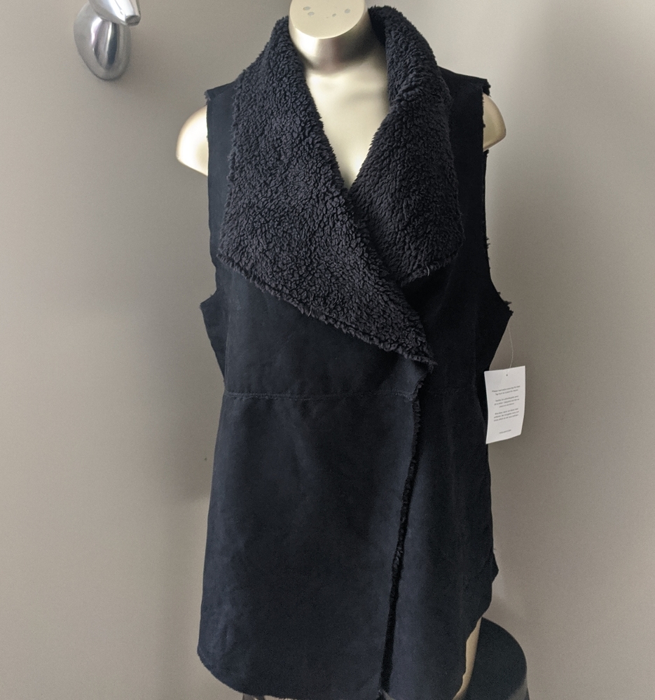 Stella & Dot Black Faux Shearling Vest NWT